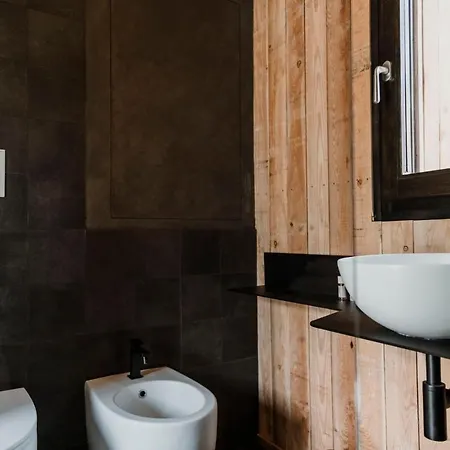 Lou Estela - L'essiccatoio シャレー *