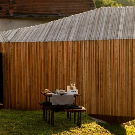 Lou Estela - L'essiccatoio シャレー